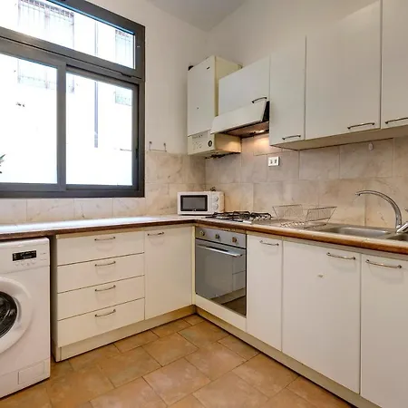 Apartment Campidoglio 4 *