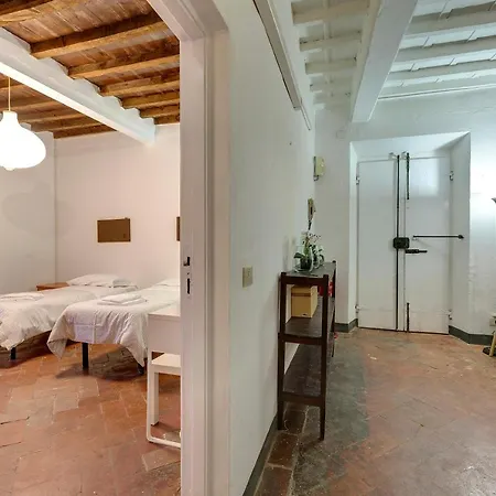 Apartment Campidoglio 4 *